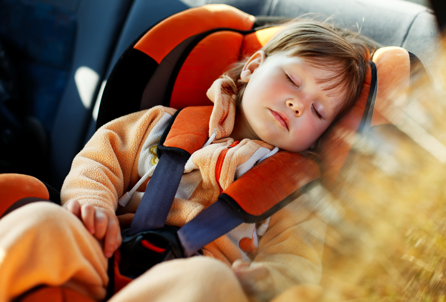 Сон в машине: как организовать, сделать безопасным и избежать слез