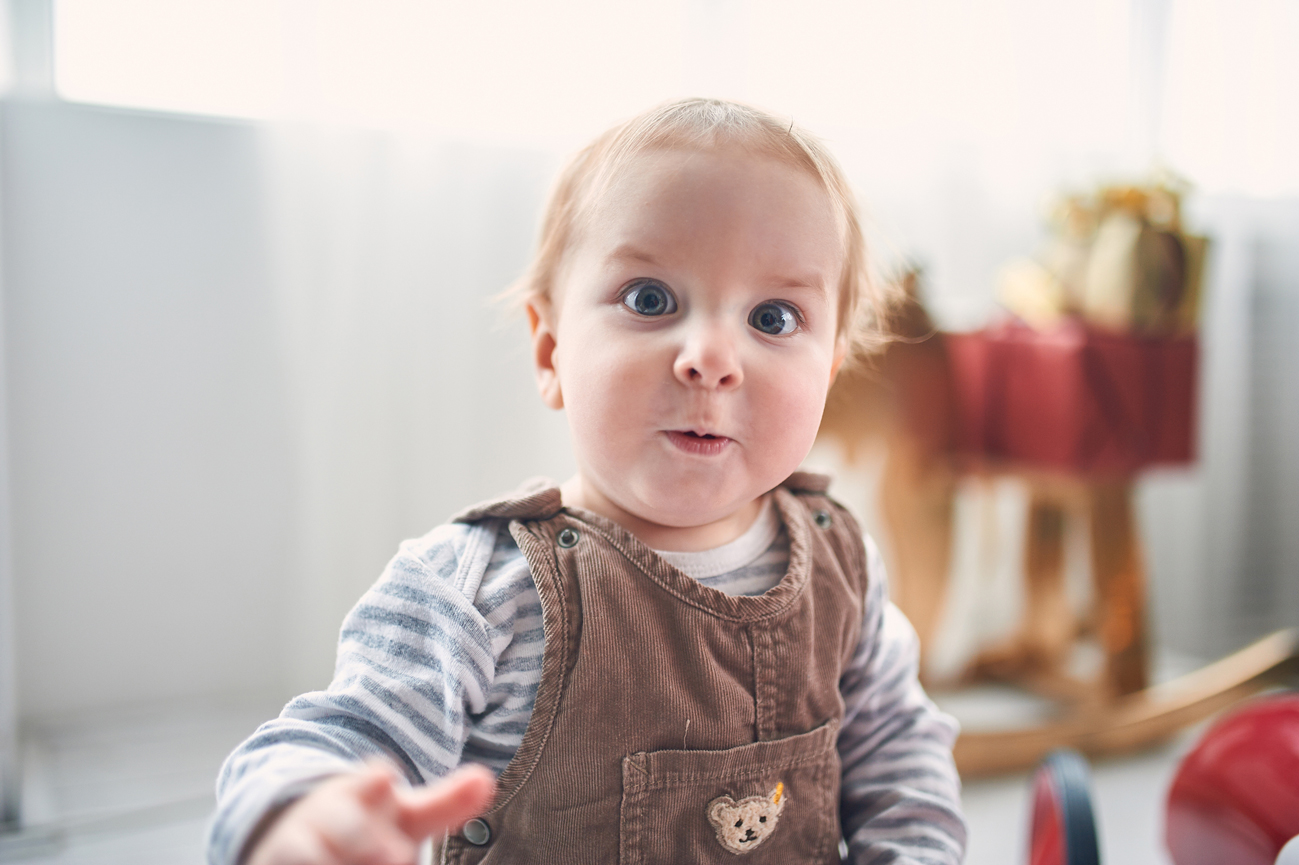 Развитие ребенка в 1 год: нормы и рекомендации