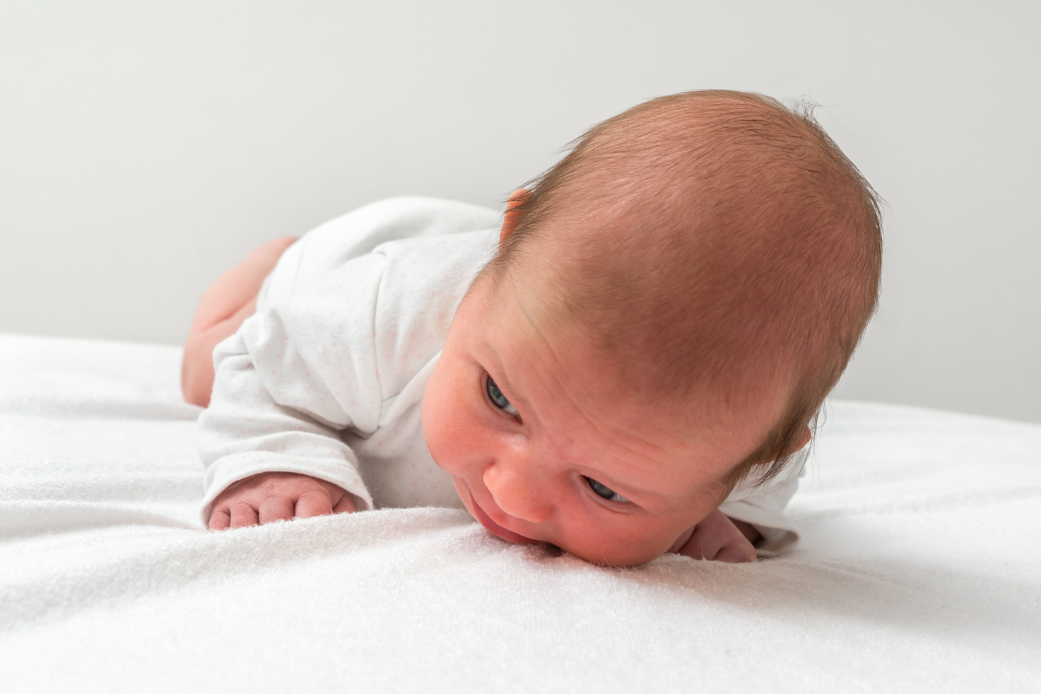 Развитие ребенка в 1 месяц: нормы и рекомендации