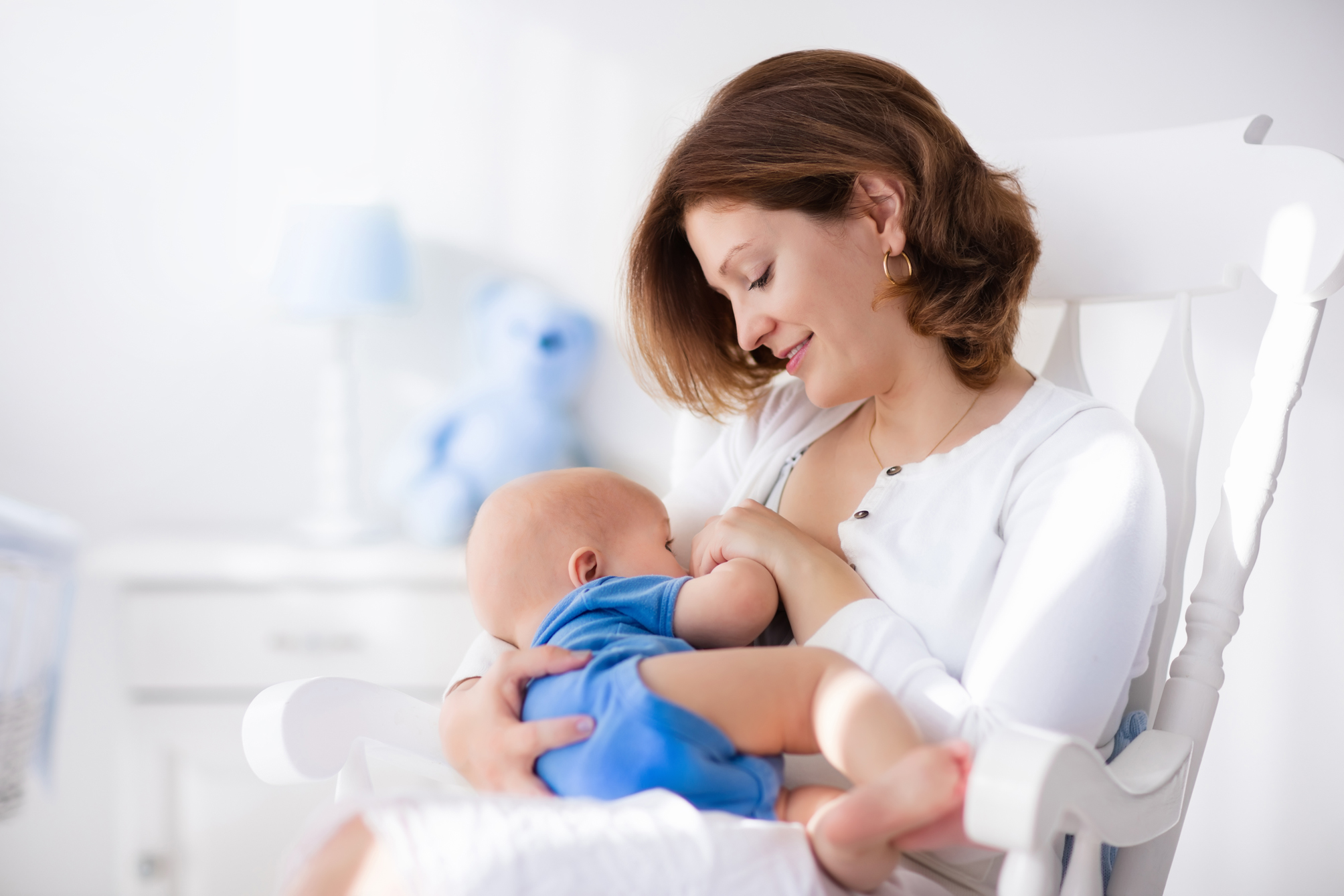 Срыгивания у младенцев: норма или нет