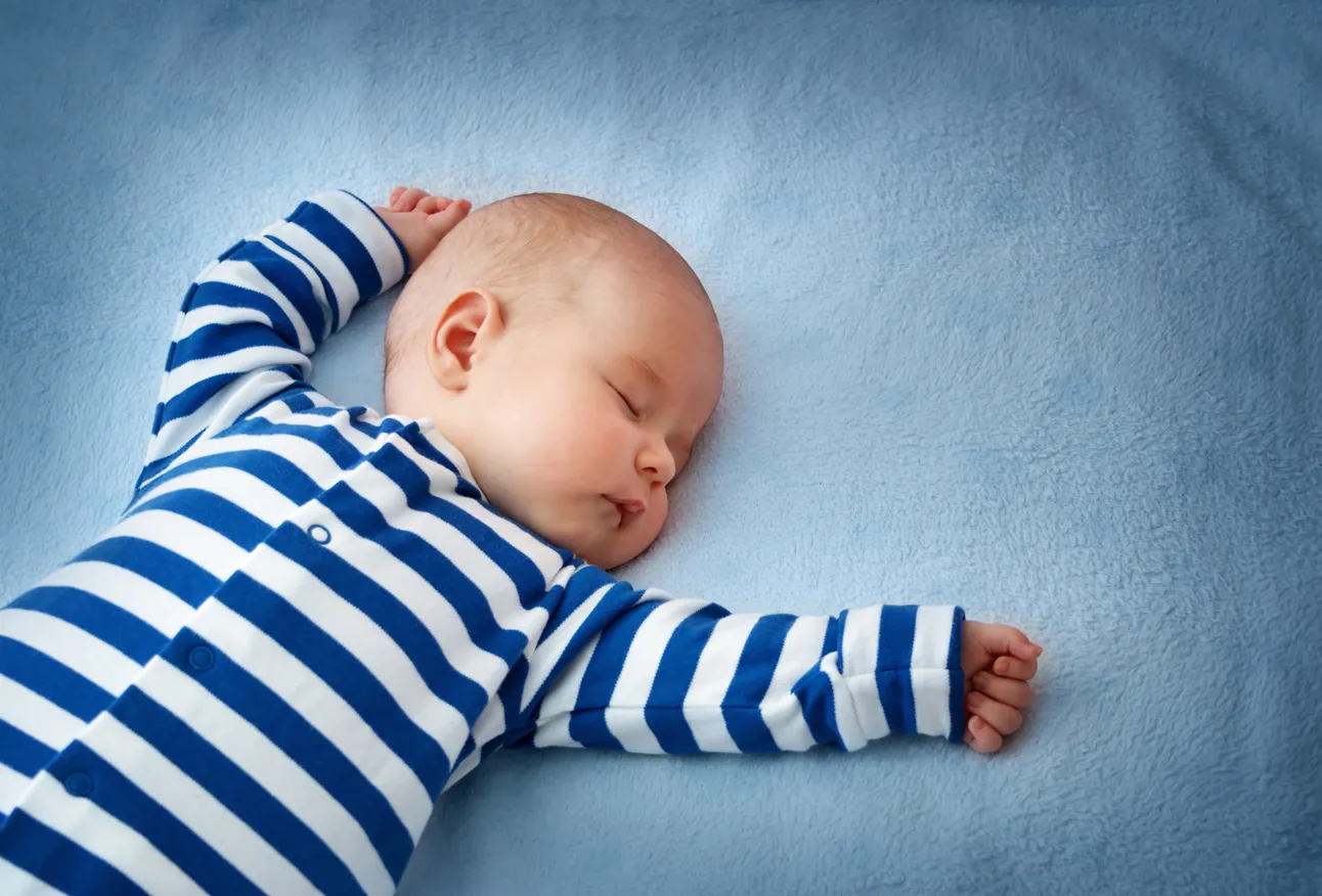 Сон ребенка в 4 месяца – сколько должен спать 4-х месячный ребенок | Сон  малыша в 4 месяца
